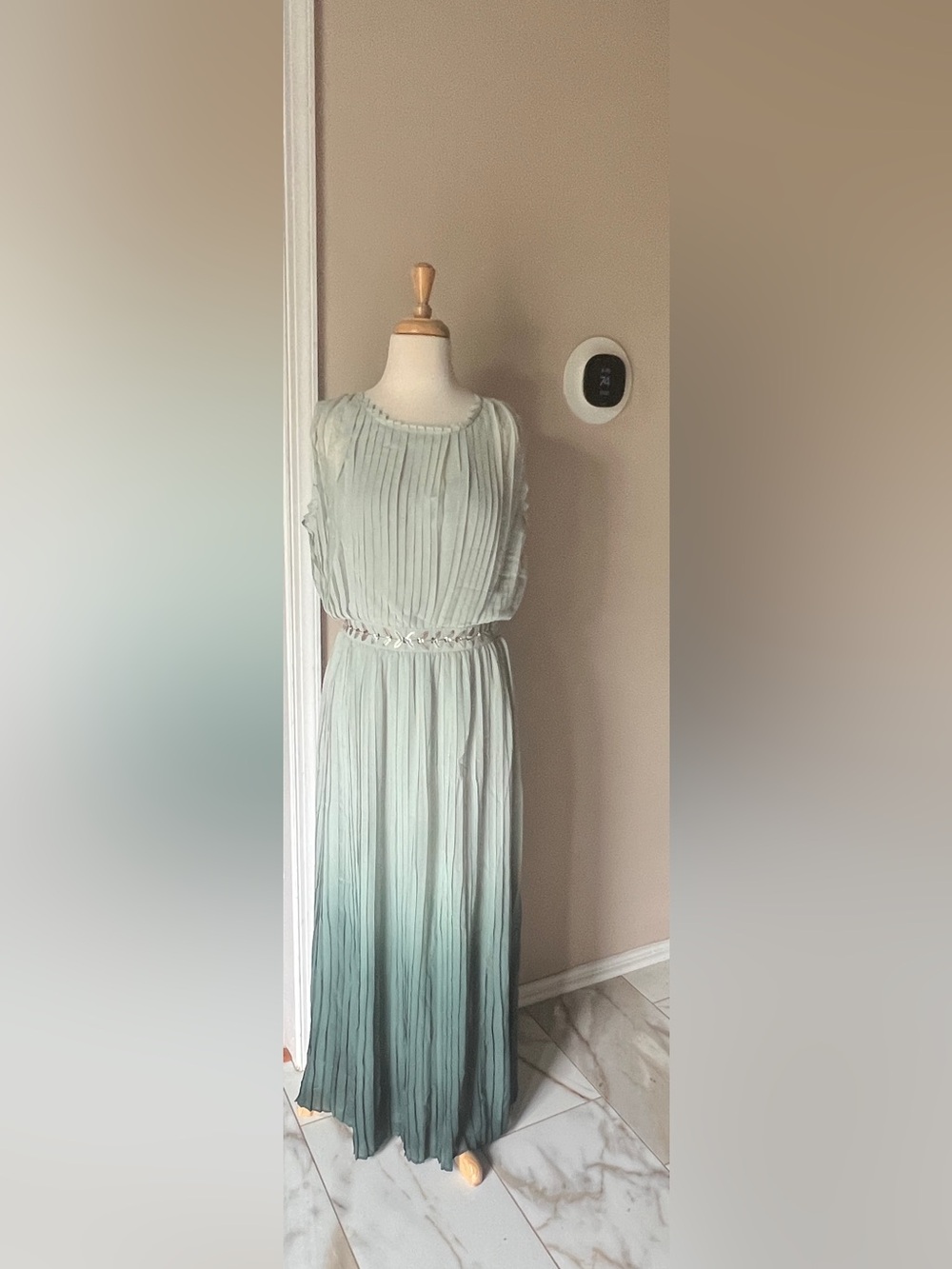 LC Lauren Conrad Mint-to-Teal Ombre Pleated Maxi Skirt